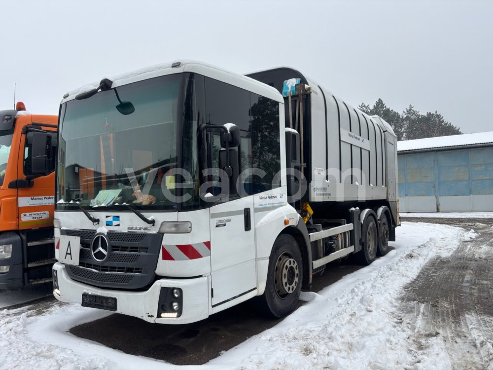 Online árverés: MERCEDES-BENZ  ECONIC 2635 6X2