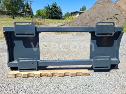 Online aukce:   PŘECHODOVÁ UPÍNACÍ DESKA 114X47 CM PRO NÁŘADÍ KE SMYKOVÉMU NAKLADAČI