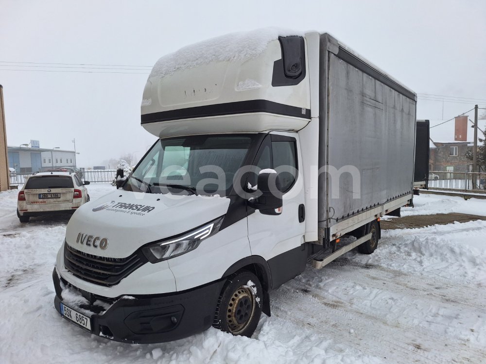 Online auction: IVECO  DAILY 35S18