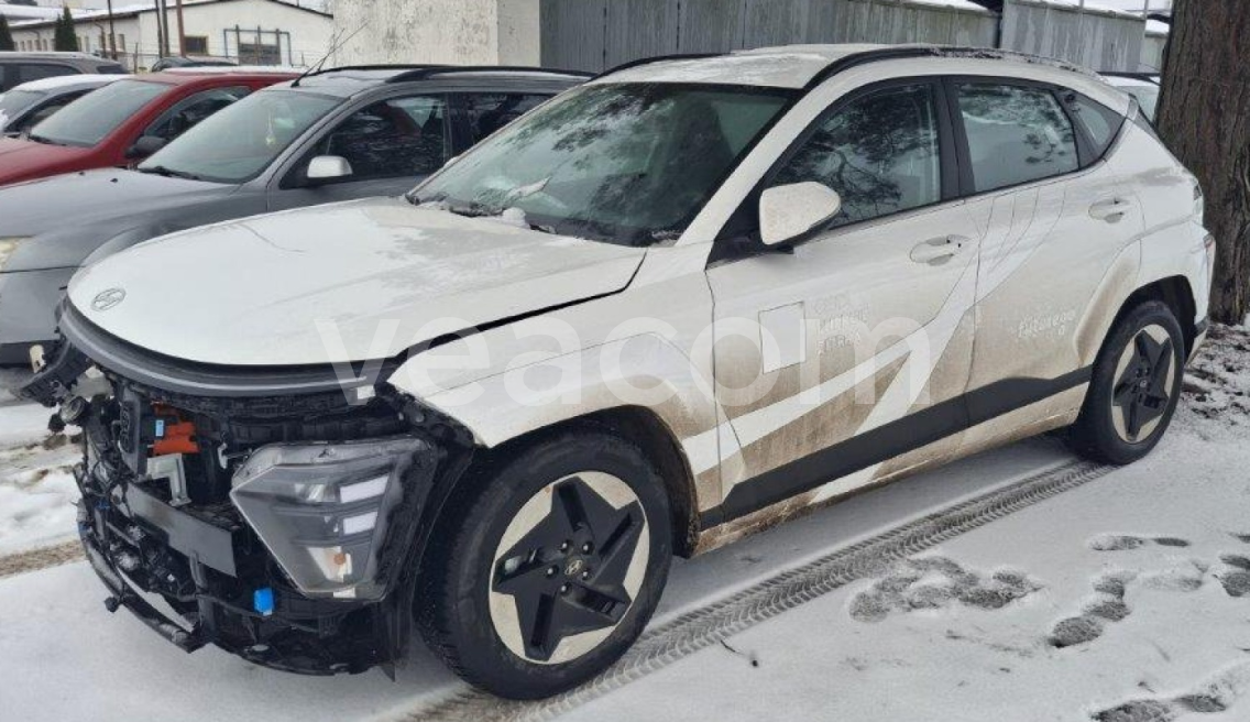 Online aukce: HYUNDAI  KONA