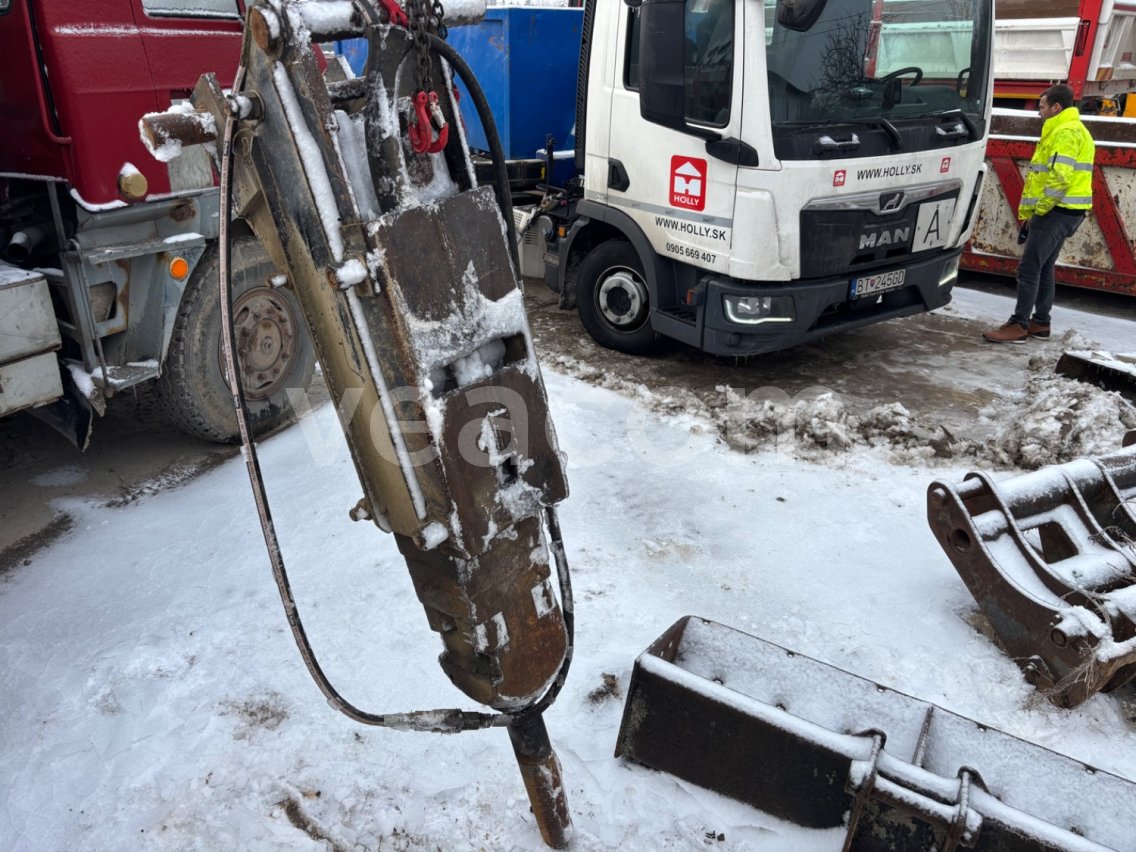 Online árverés:   HYDRAULICKÉ KLADIVO