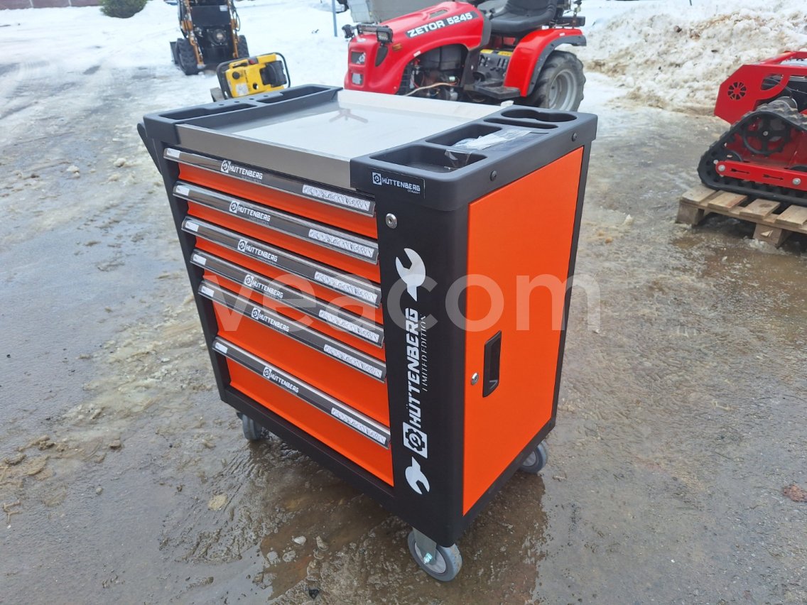 Online auction:   HUTTENBERG VOZÍK