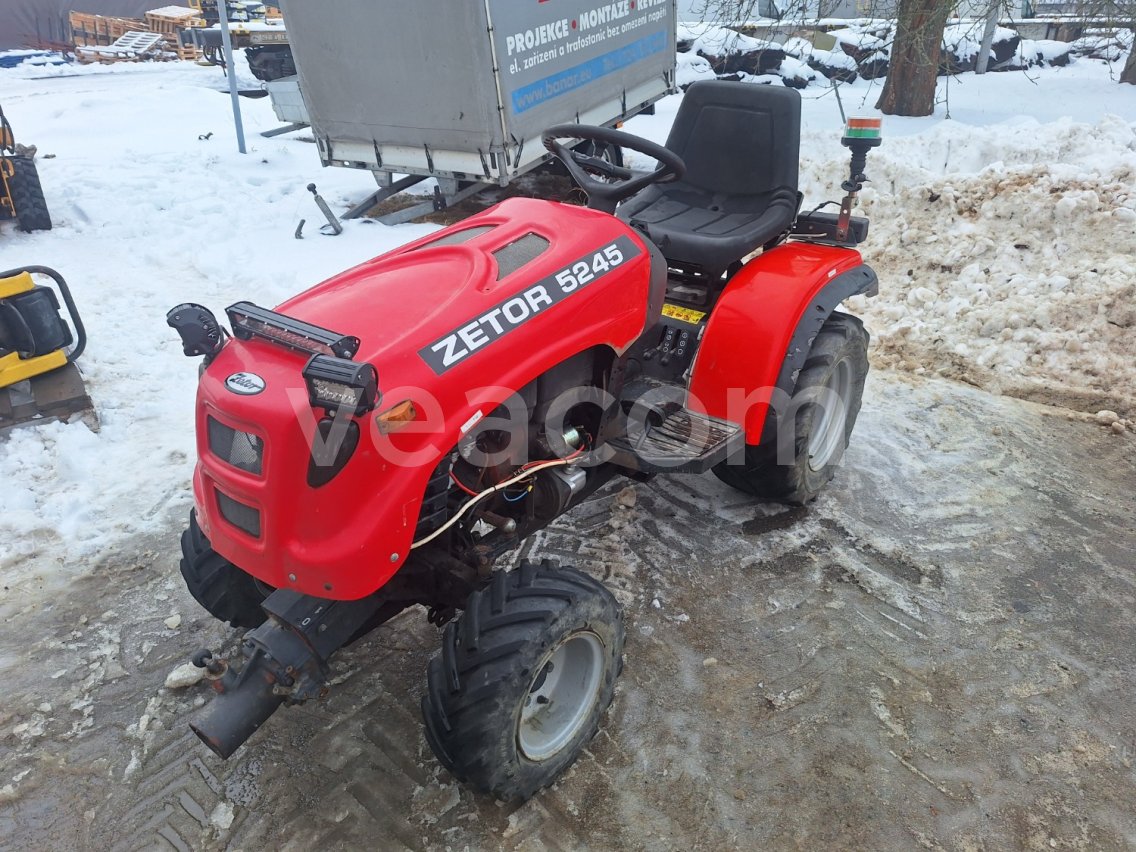 Online auction:   UNIMAX  AGS JIČÍN AS4