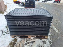 Online auction:   PŘEJEZDOVÉ PLOTNY 25 KS 77 X 118 CM