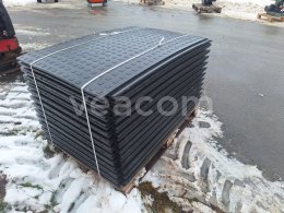 Online auction:   PŘEJEZDOVÉ PLOTNY 25 KS 77 X 118 CM