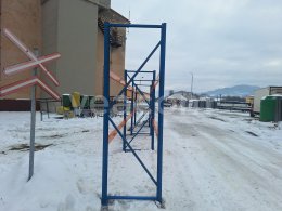 Online auction:   REGÁLY