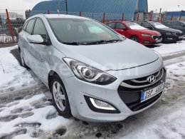 Online auction: HYUNDAI  I 30