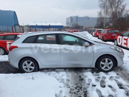 Online auction: HYUNDAI  I 30