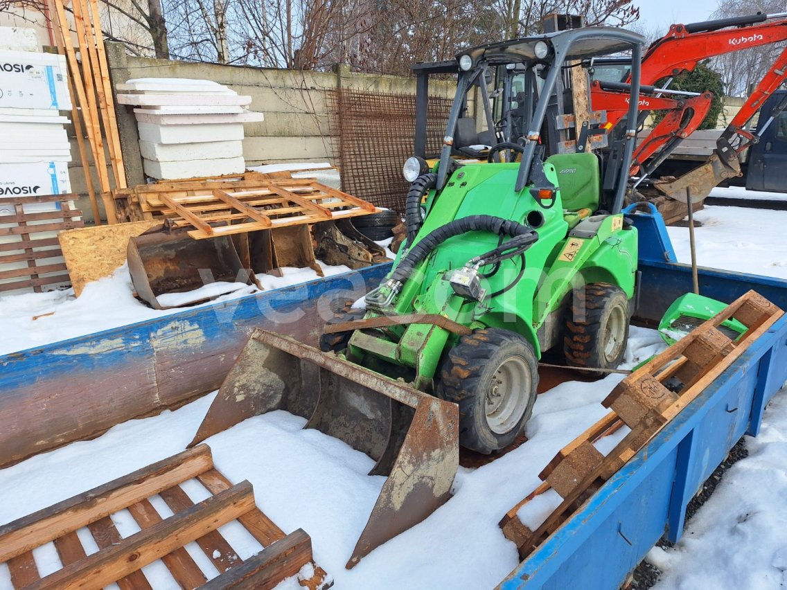 Online auction: AVANT  M 420