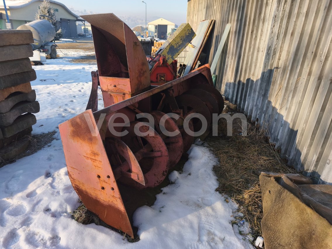 Online auction:   SNĚHOVÁ FRÉZA