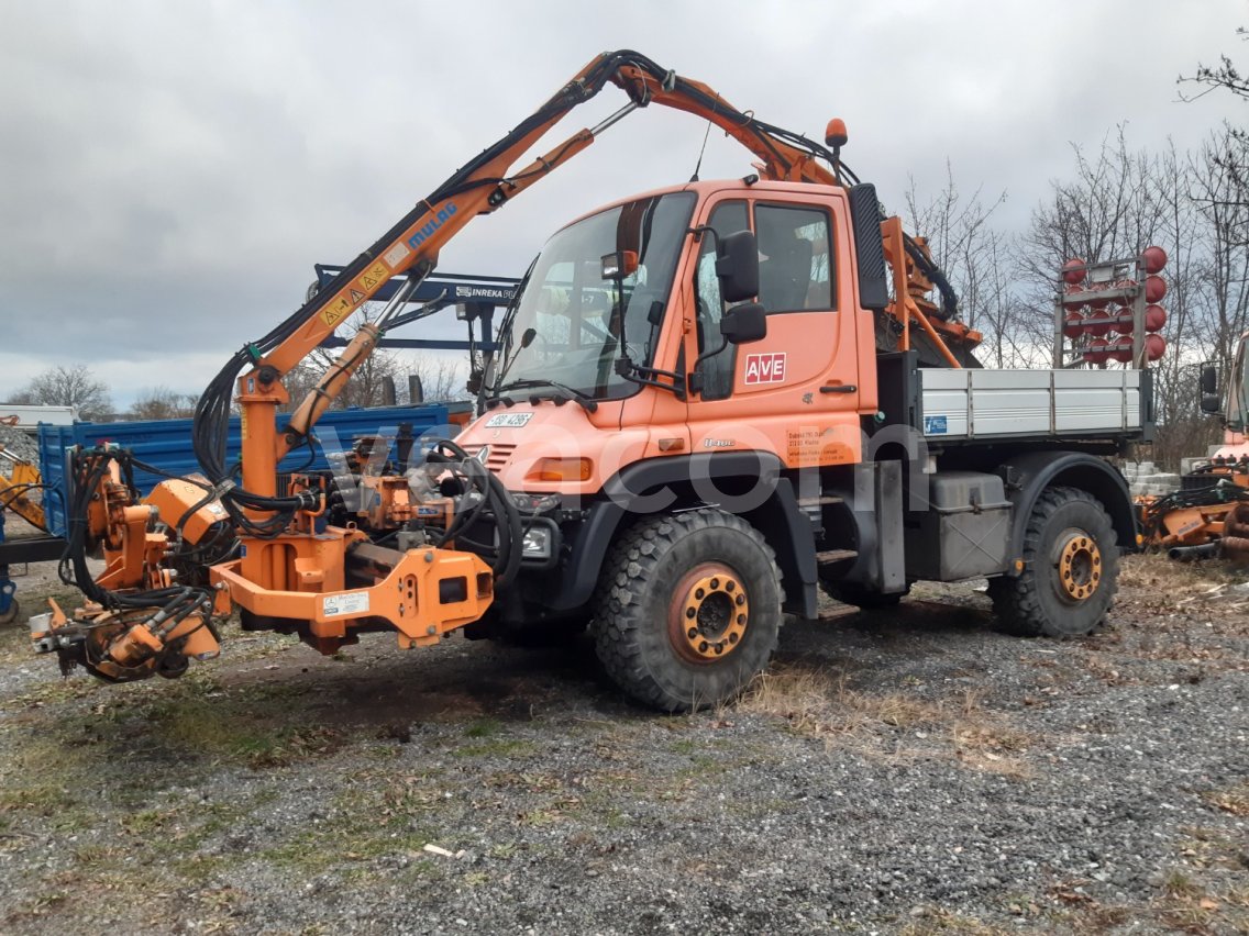Aukcja internetowa: MERCEDES-BENZ  Unimog U 400 4x4