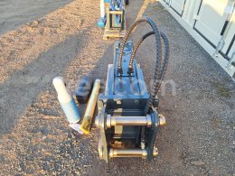 Online árverés:   HEROE 75