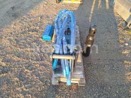 Online árverés:   HEROE 53