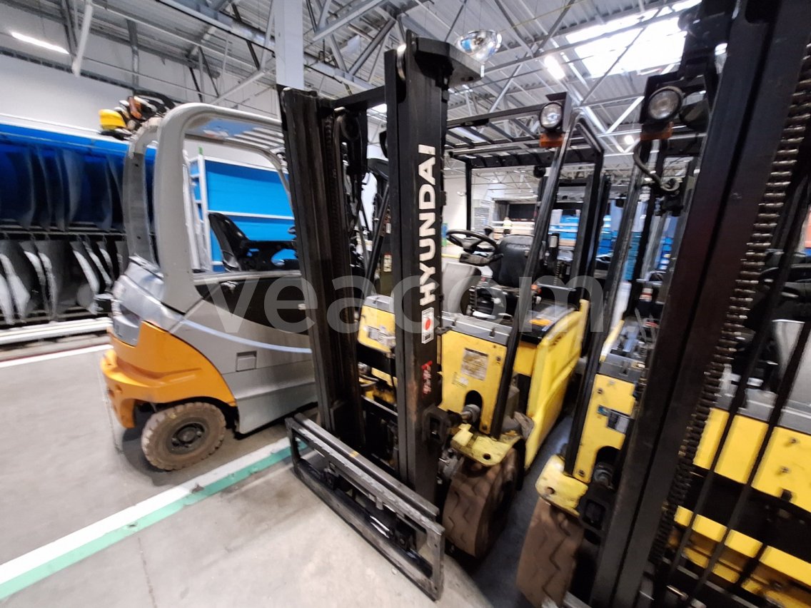 Online aukce: HYUNDAI  HYUNDAI 25BH-9