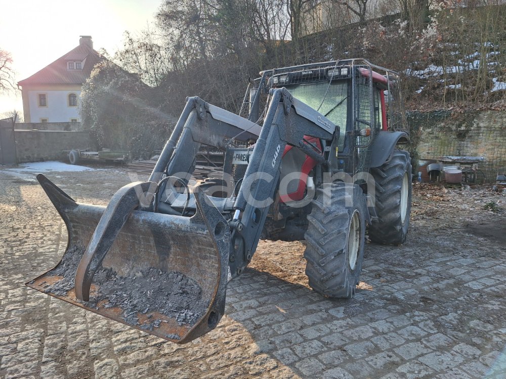 Online aukce: VALTRA  N92