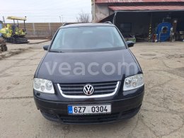 Online aukce: VOLKSWAGEN  TOURAN