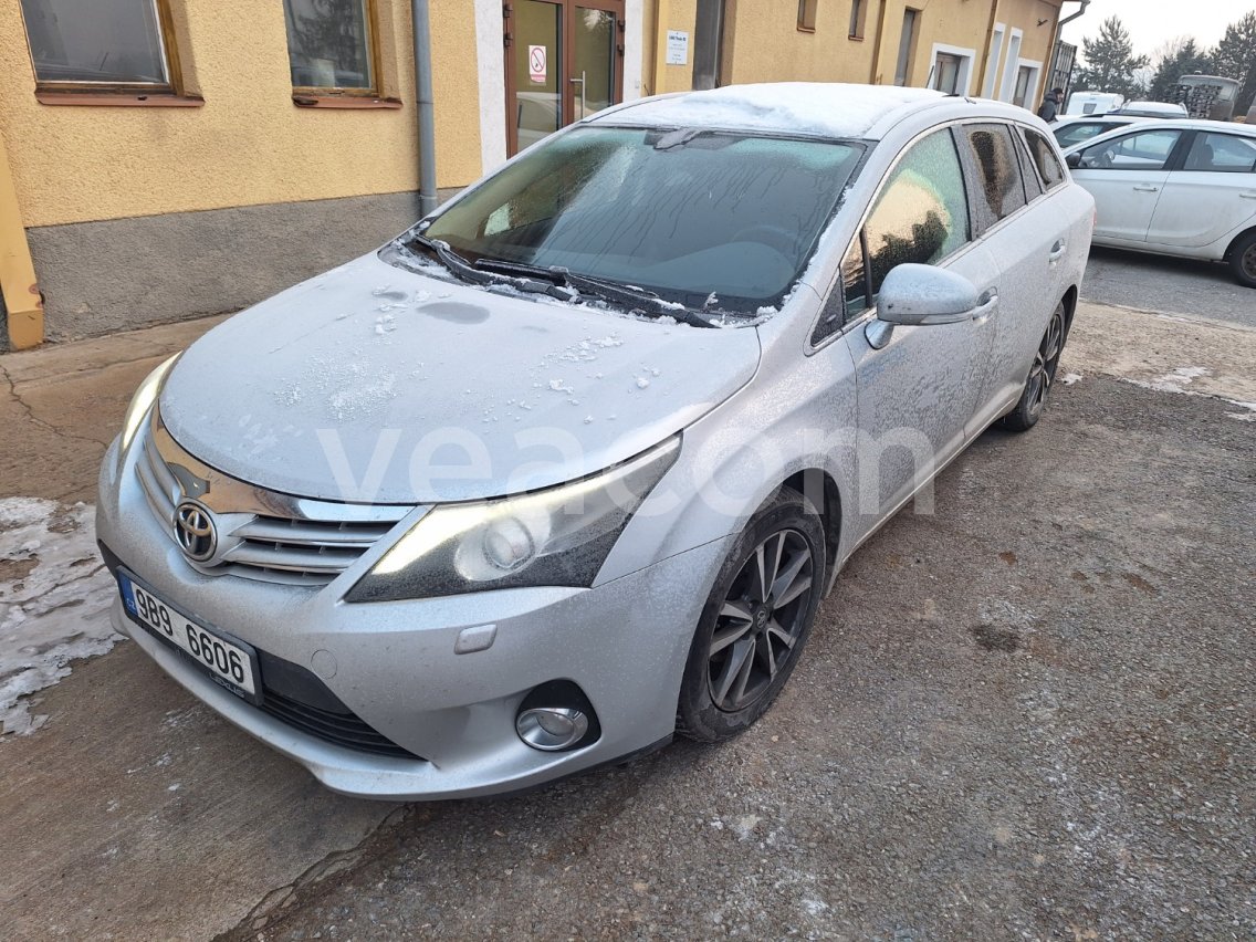 Online-Versteigerung: TOYOTA  AVENSIS