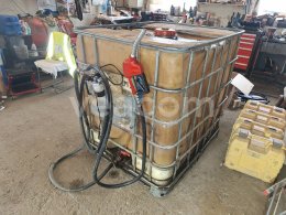 Online aukce:  NÁDRŽ NA NAFTU