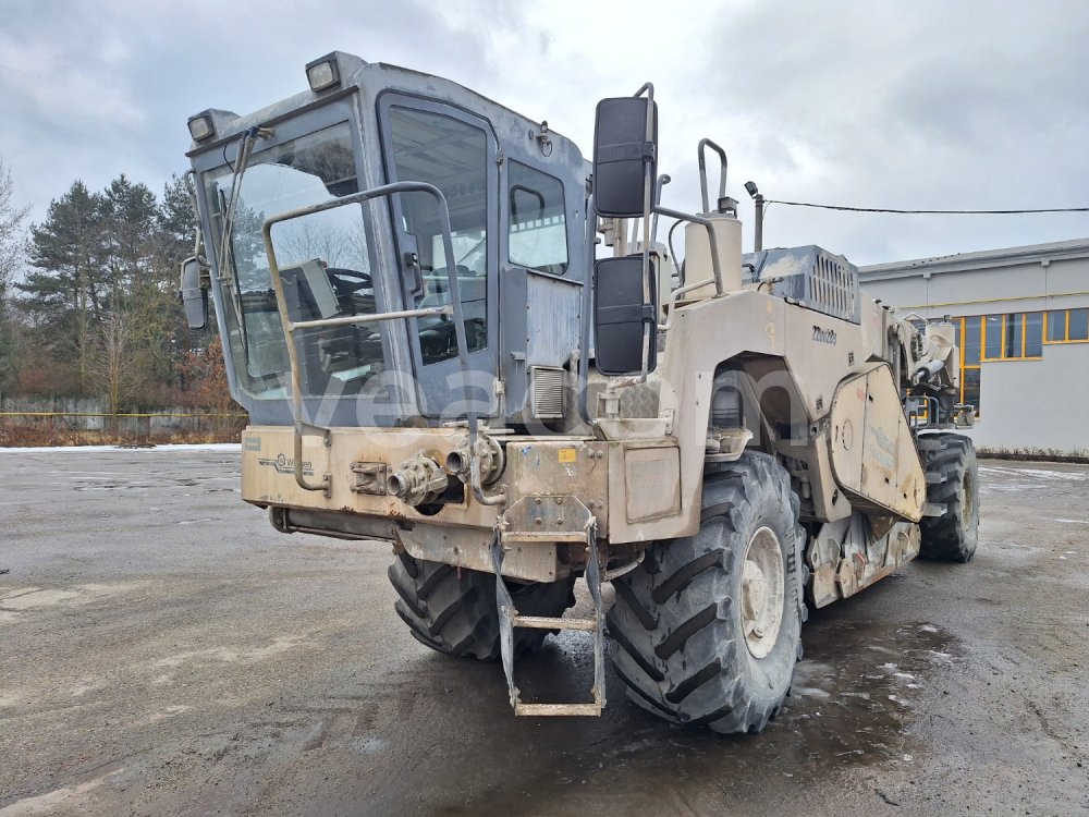 Online aukce: WIRTGEN  WR 2000