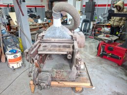 Online-Versteigerung:   HOBLOVACÍ STROJ ŠÍŘKA 50 CM S ODSÁVACÍM ZAŘÍZENÍM