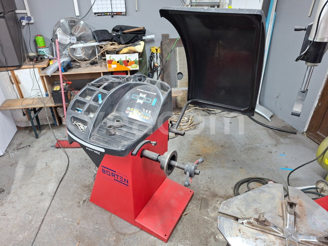 Online-Versteigerung:   VYVAŽOVAČKA BORTEN BOR 082 + ZOUVAČKA BORTEN BOR 0951H