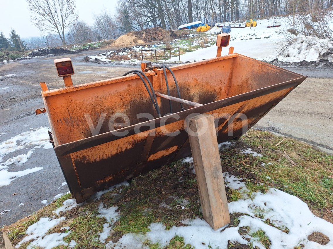 Online aukce:   SYPAČ ZA TRAKTOR - PS200