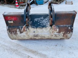 Online aukce:   Lopata CAT 462-4770