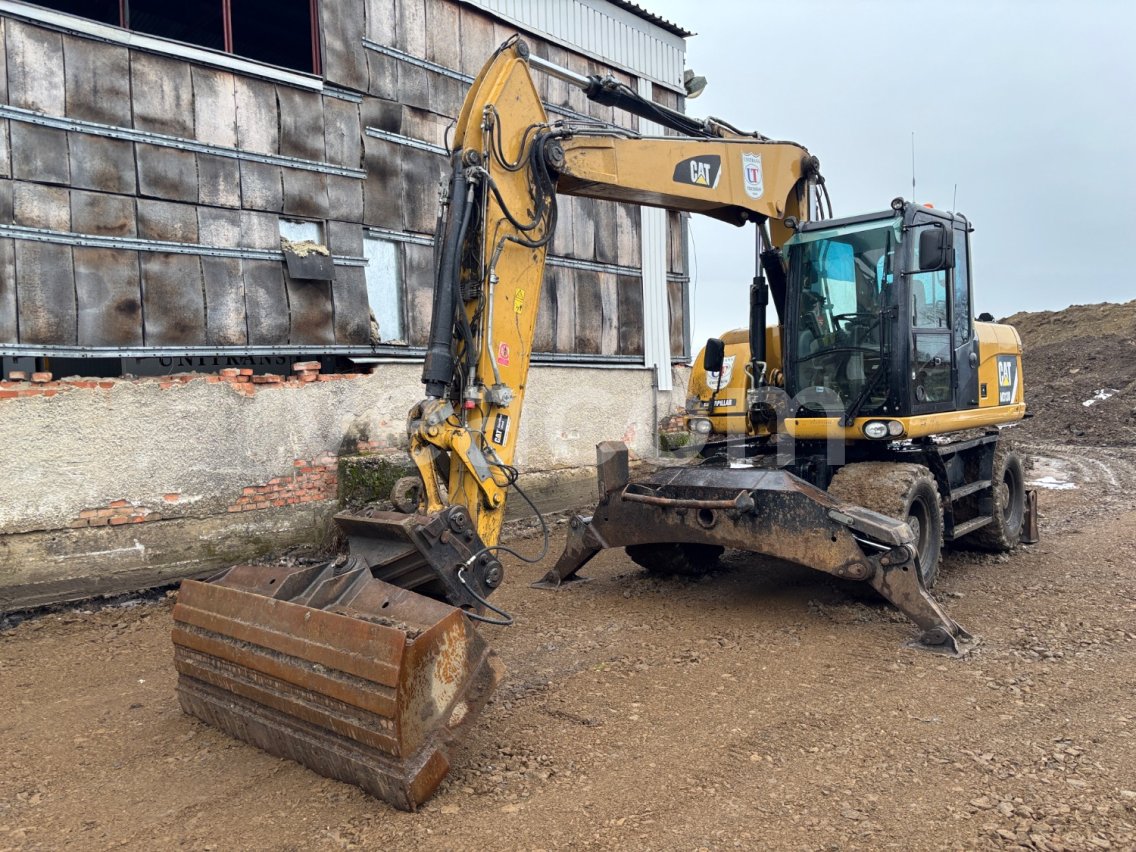 Online aukce: CATERPILLAR  M313D