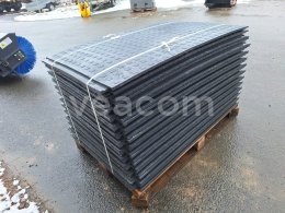 Online-Versteigerung:   PŘEJEZDOVÉ PLOTNY 25 KS 77 X 118 CM