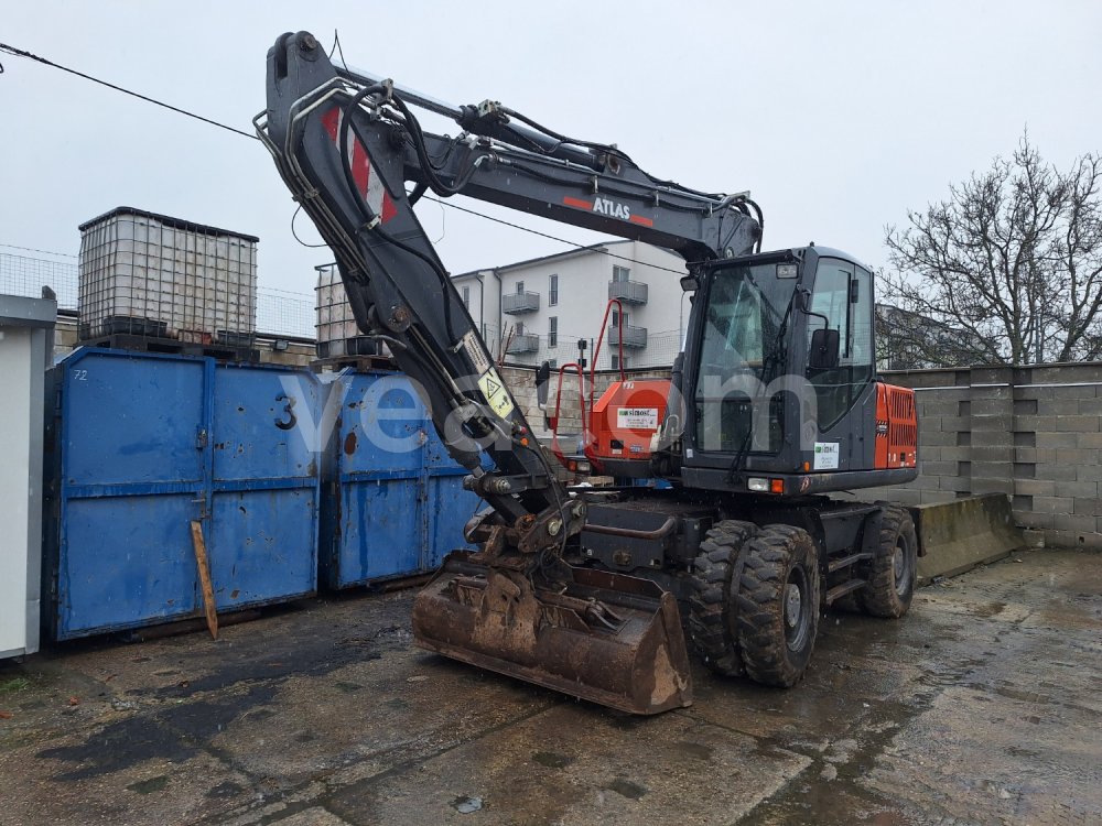 Online aukce: ATLAS  140W 4X4