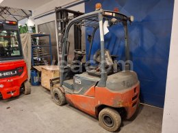 Online-Versteigerung: TOYOTA  8FBMK20T