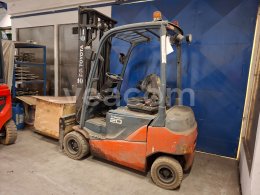 Online-Versteigerung: TOYOTA  8FBMK20T