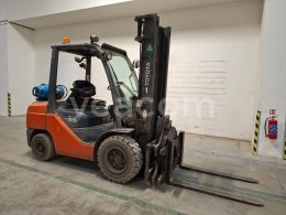 Online-Versteigerung: TOYOTA  02-8FGJF35