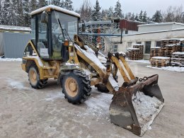 Online aukce: CATERPILLAR  902