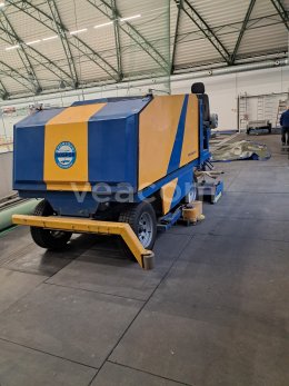 Online aukce:  DEROL 99