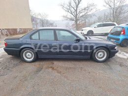 Online aukce: BMW  740