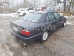Online aukce: BMW  740