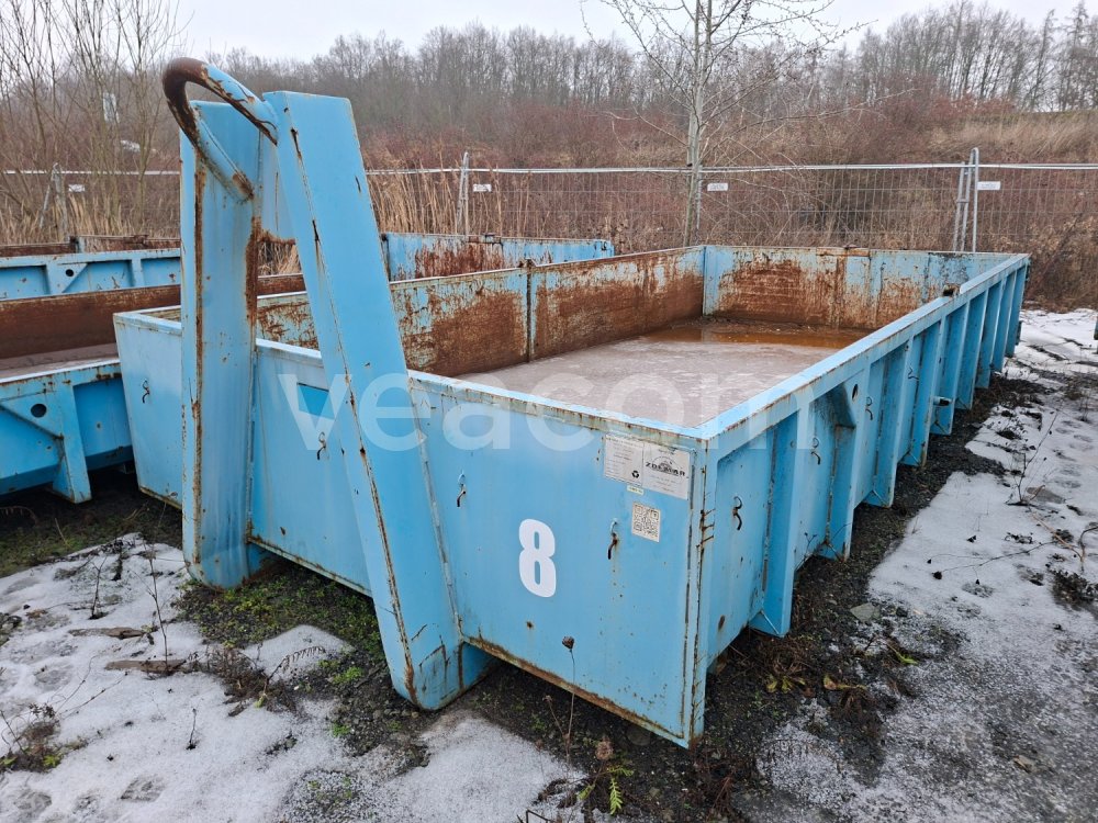 Online-Versteigerung:  KONTEJNER 8