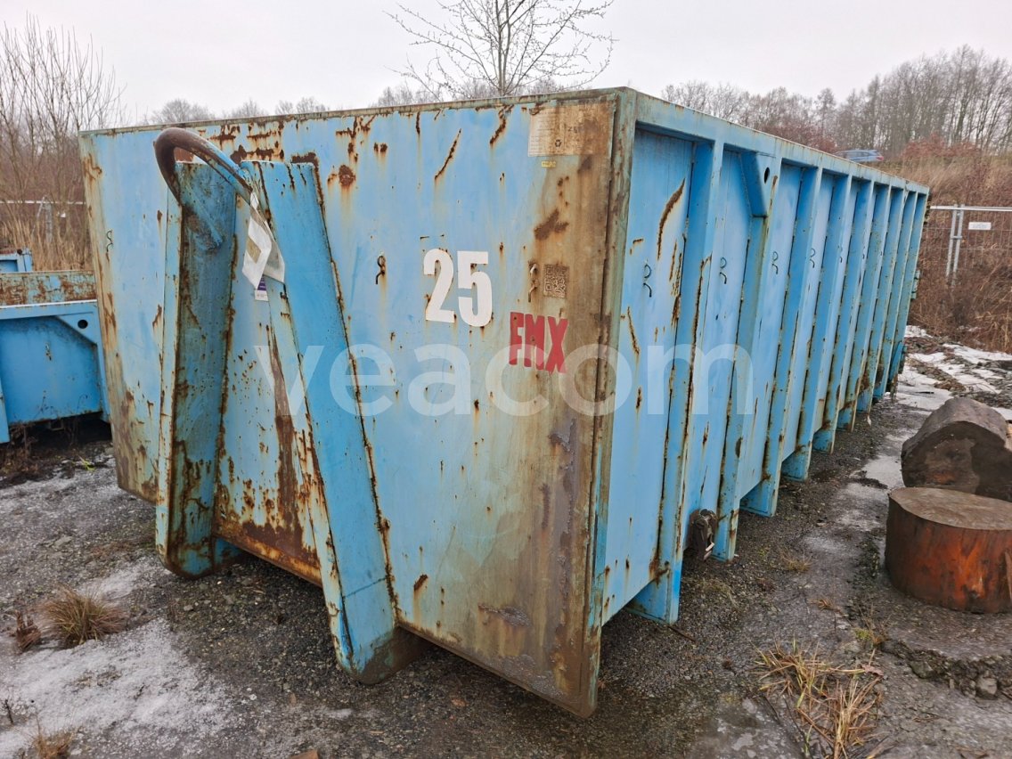 Online-Versteigerung:   KONTEJNER 25