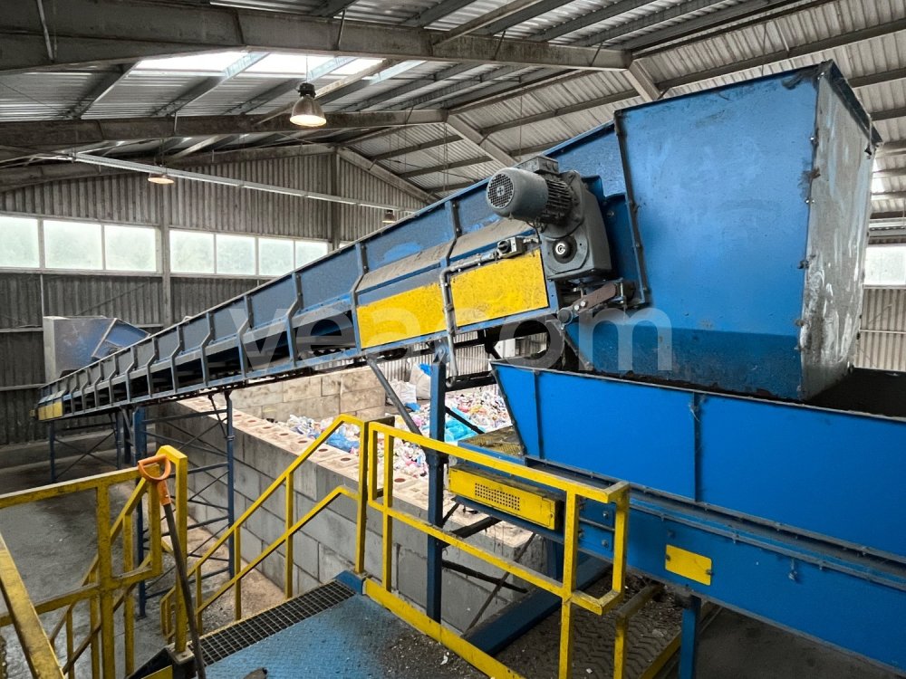 Online aukce:  PÁSOVÝ DOPRAVNÍK S VÝSYPKOU