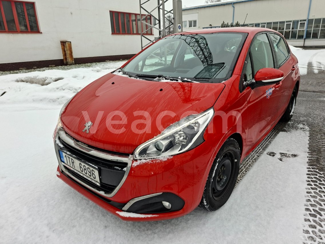 Online aukce: PEUGEOT  208