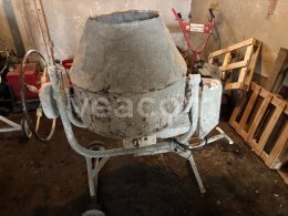 Online-Versteigerung:   MIEŠAČKA 380V