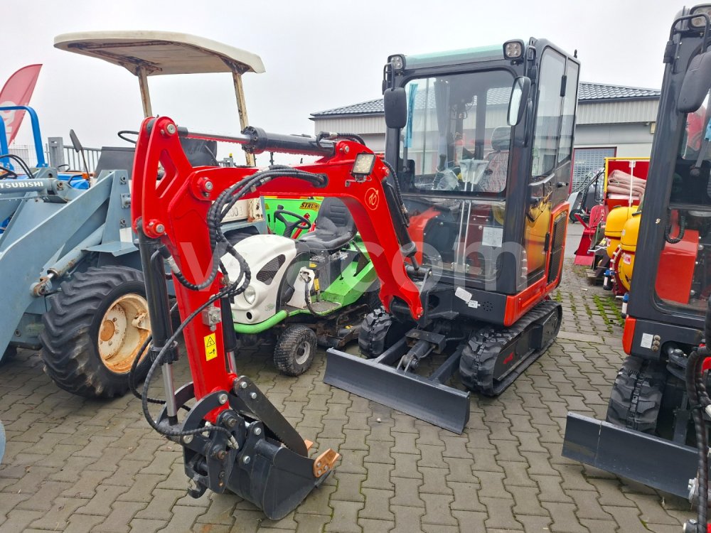 Інтернет-аукціон:  YTO LX22-9B S KABINOU