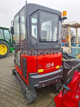 Online aukce:   YTO LX22-9B S KABINOU