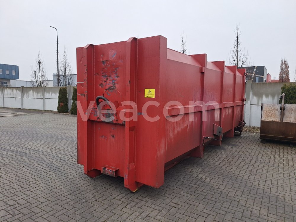 Online-Versteigerung:  LISOVACÍ KONTEJNER - ČERVENÝ