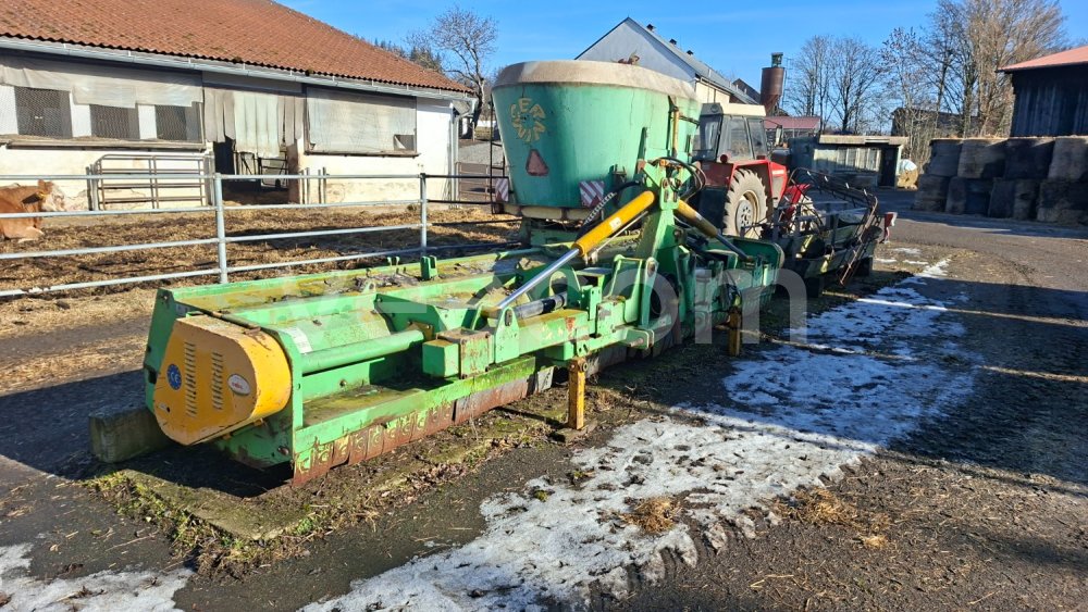 Online aukce:  CABE TSN 600