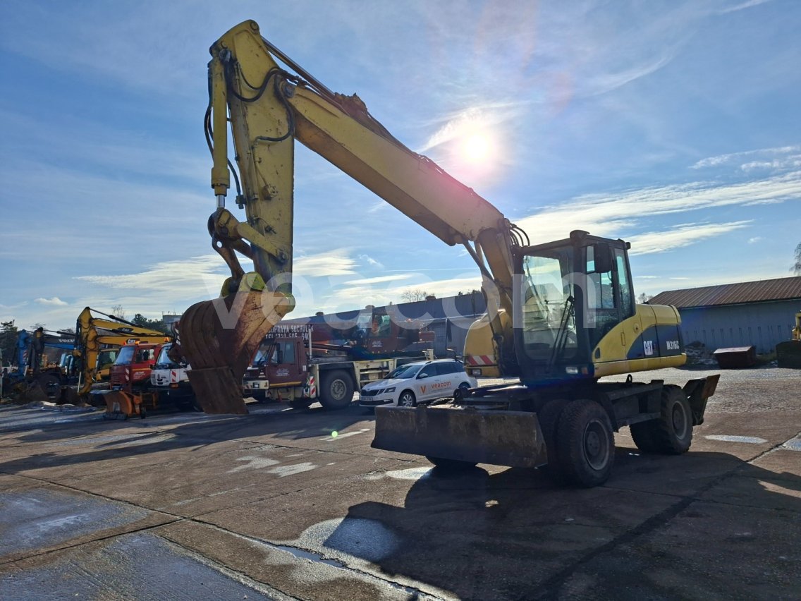 Online auction: CAT  M316C