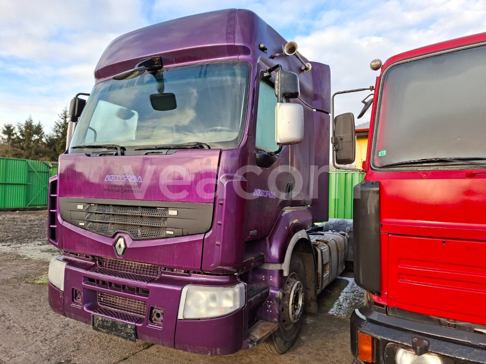 Online auction: RENAULT  PREMIUM DXI R 450.19 T 4X2 - E