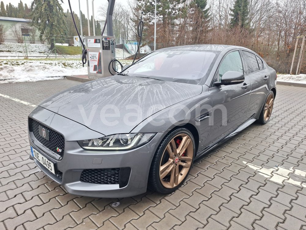 Інтернет-аукціон: JAGUAR  XE