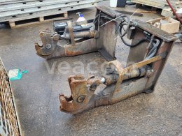 Інтернет-аукціон:   HYDRAULICKÉ RAMENÁ S ČELUSŤAMI NA VZV